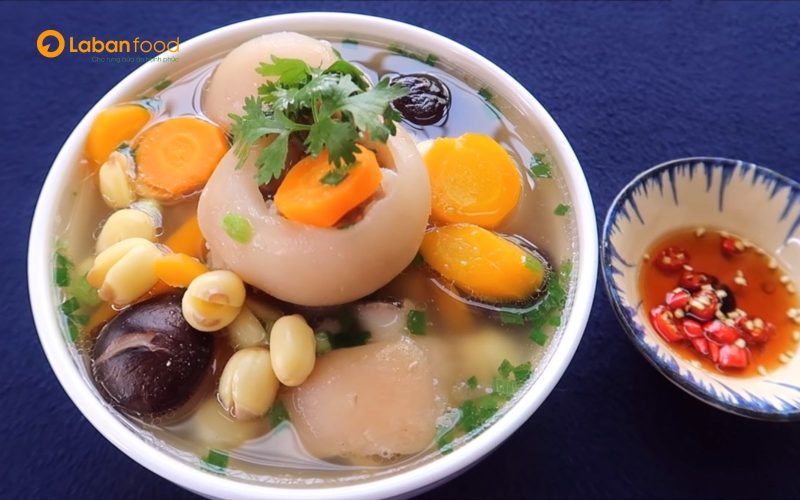 Canh giò heo nấu thập cẩm thơm ngon, bổ dưỡng