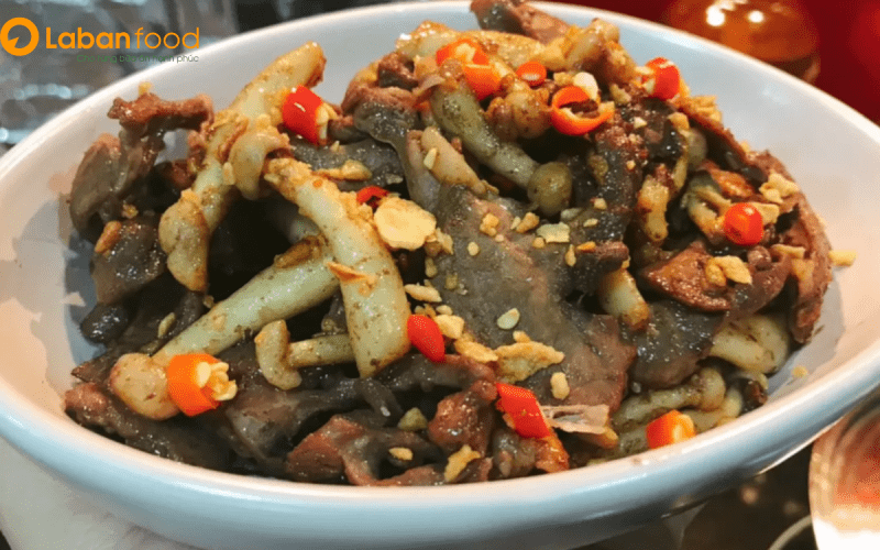 Tim heo làm món gì ngon? Tim heo cháy tỏi thơm ngon, đậm đà 