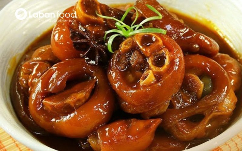 Bắp giò hầm nước tương/Ngũ vị hương