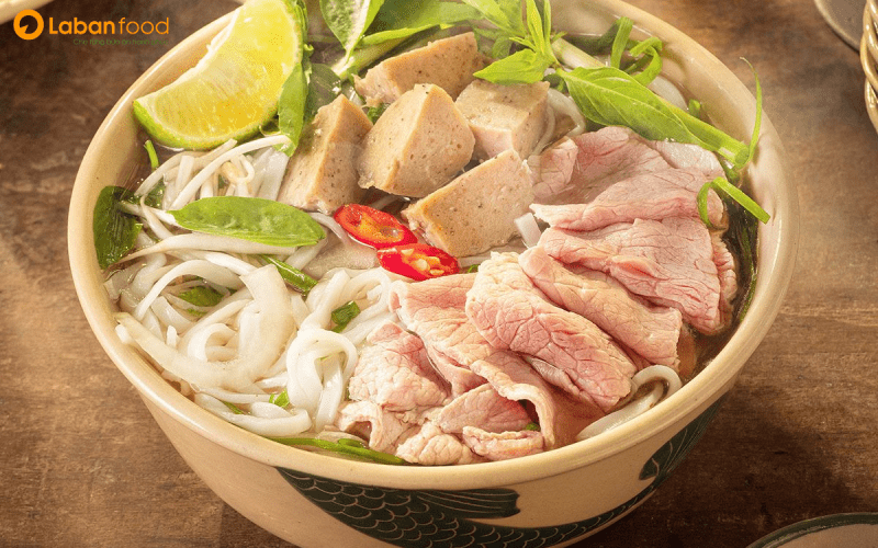 Thịt bò phần nào ngon nhất? Nạm bò, thăn bò là gợi ý cho các món nước 