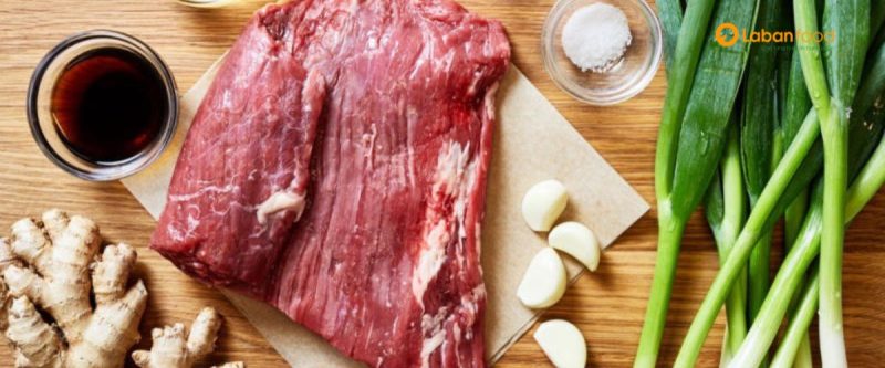 Cách khử mùi hôi thịt bò: Khử mùi thịt bằng gừng