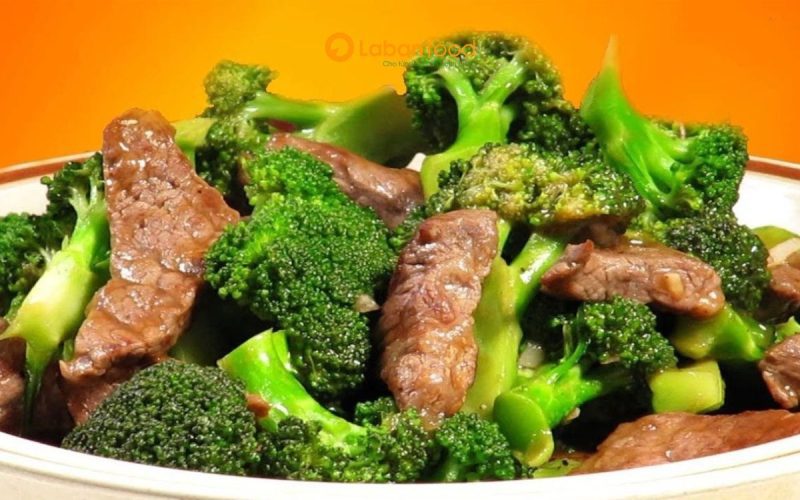 Gù bò xào rau củ