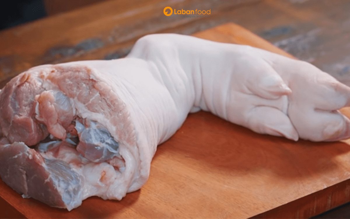 giò heo nhồi thịt