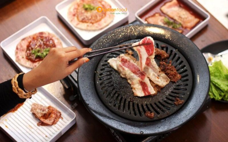 ba chỉ bò mỹ nướng BBQ