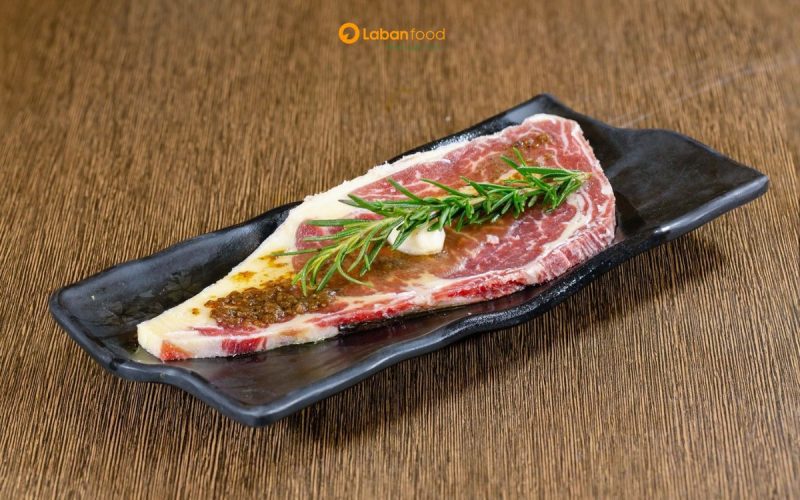 ba chỉ bò Mỹ xào hành tây