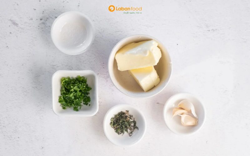 bò mỹ xào nấm kim châm