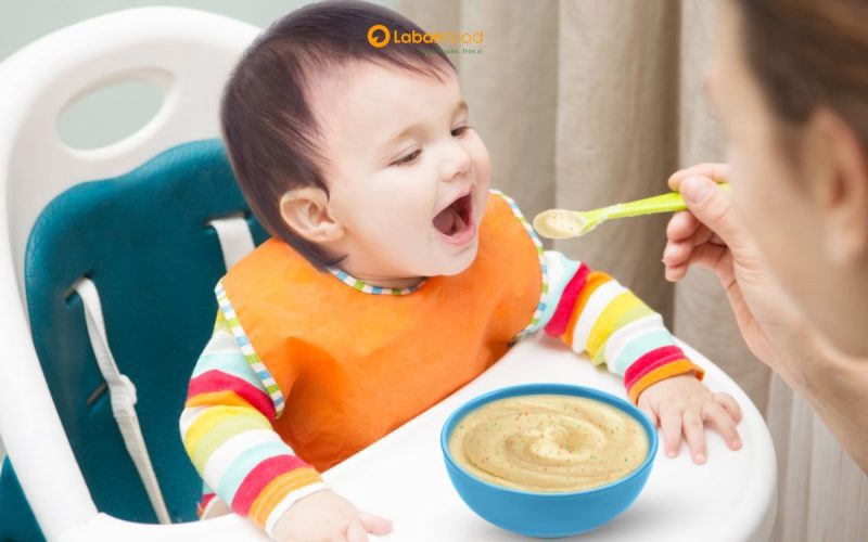 bé 7 tháng ăn được thịt lợn chưa