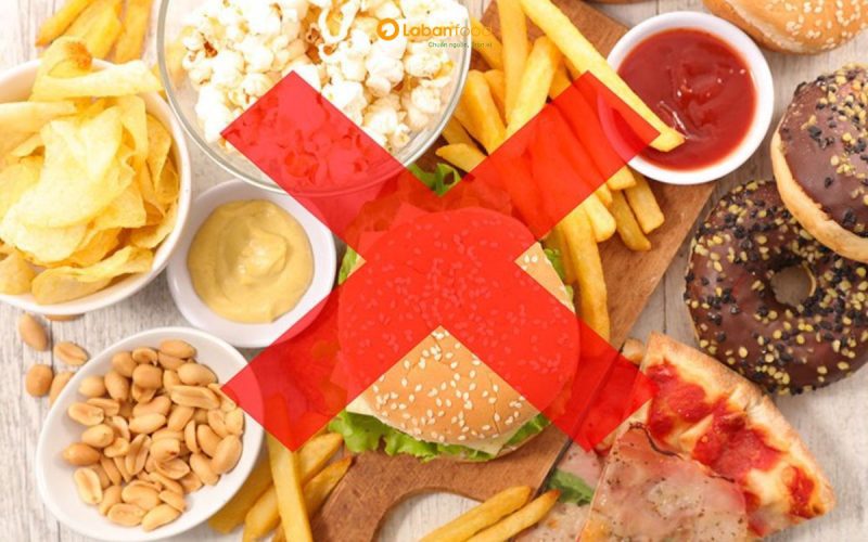 bị thủy đậu có được ăn thịt heo không