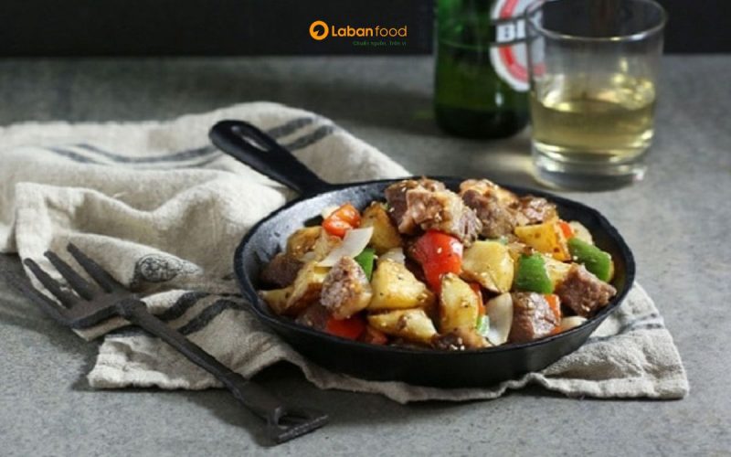 thịt bò lúc lắc khoai tây chiên