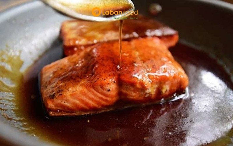 cá hồi phi lê áp chảo