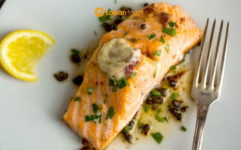 cá hồi phi lê nướng​