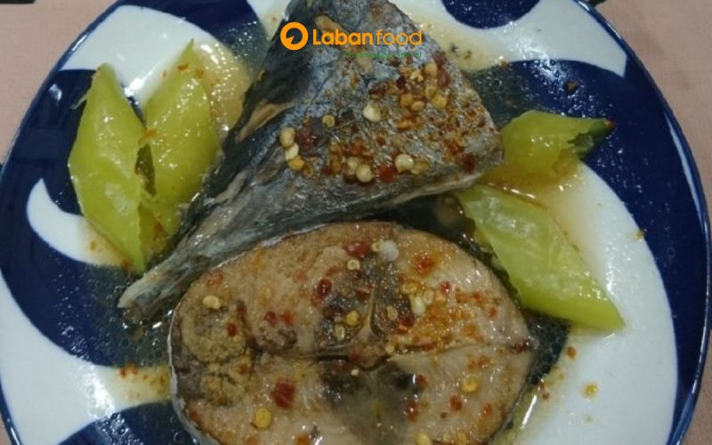 cá ngừ kho ớt xanh