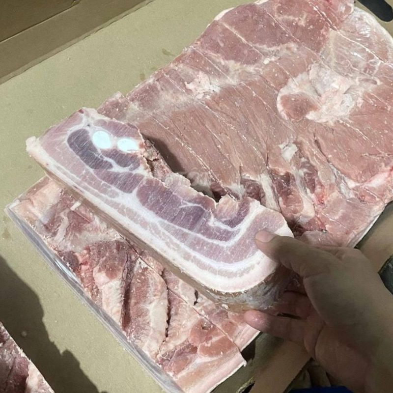 ba chỉ heo có sườn có da
