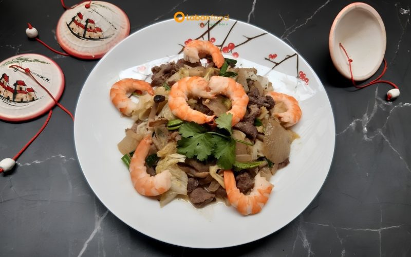 tôm nấu chung với thịt bò được không
