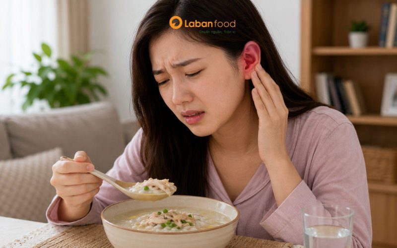 viêm tai giữa có nên ăn thịt gà